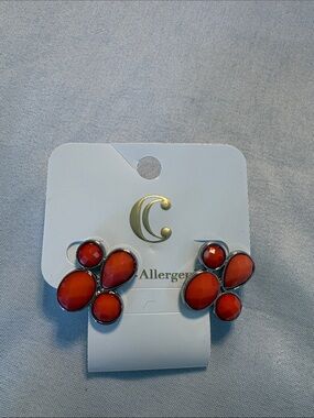 Charming Charlie Gold-Tone Cluster Earrings with Coral Stones